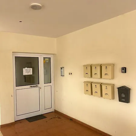 Mercury Apartament Livadhia