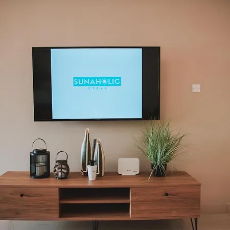 Mercury Apartment