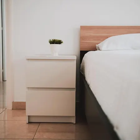 Mercury Apartment Livadhia